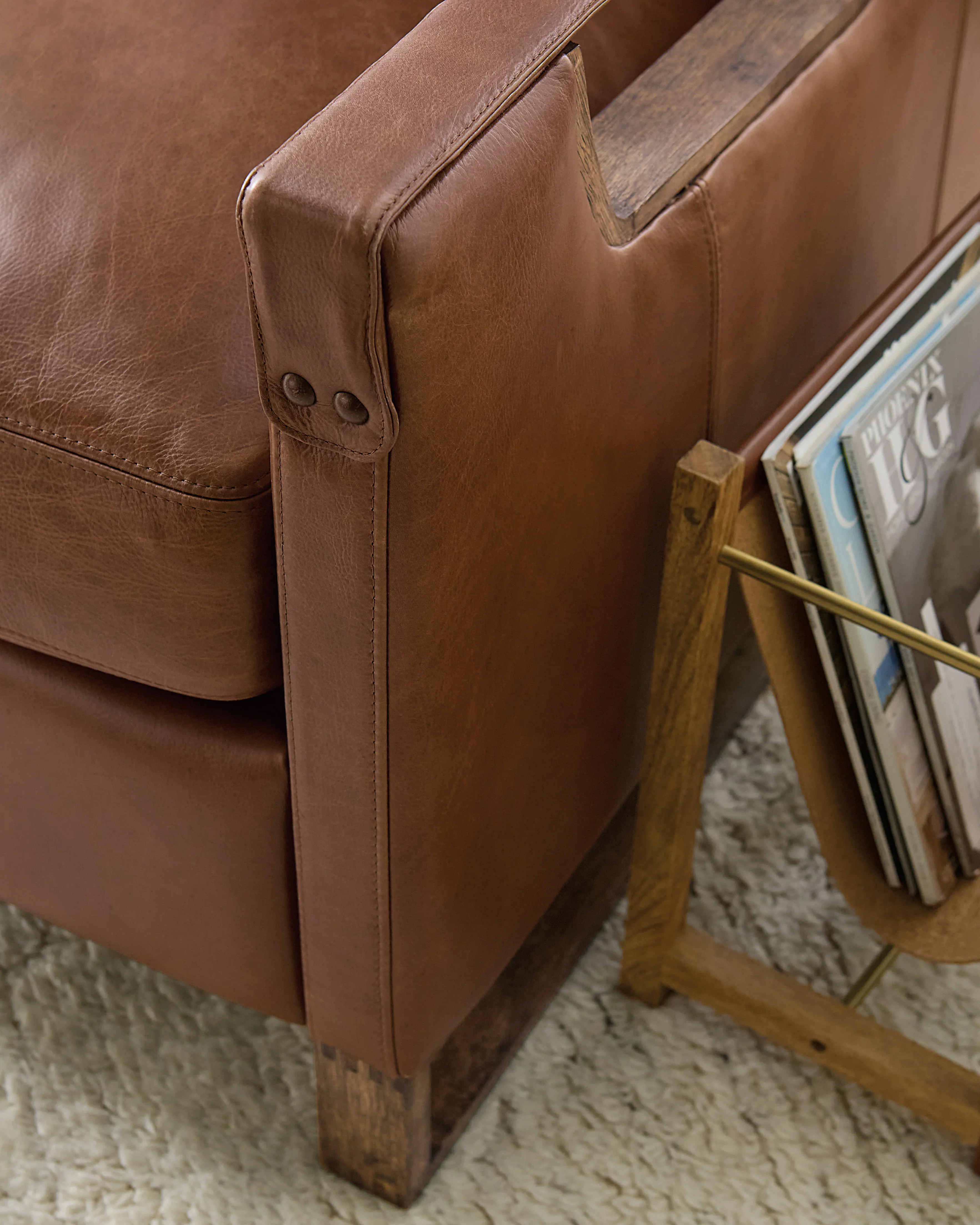 Relic Power Recliner w/Power Headrest - Image 14