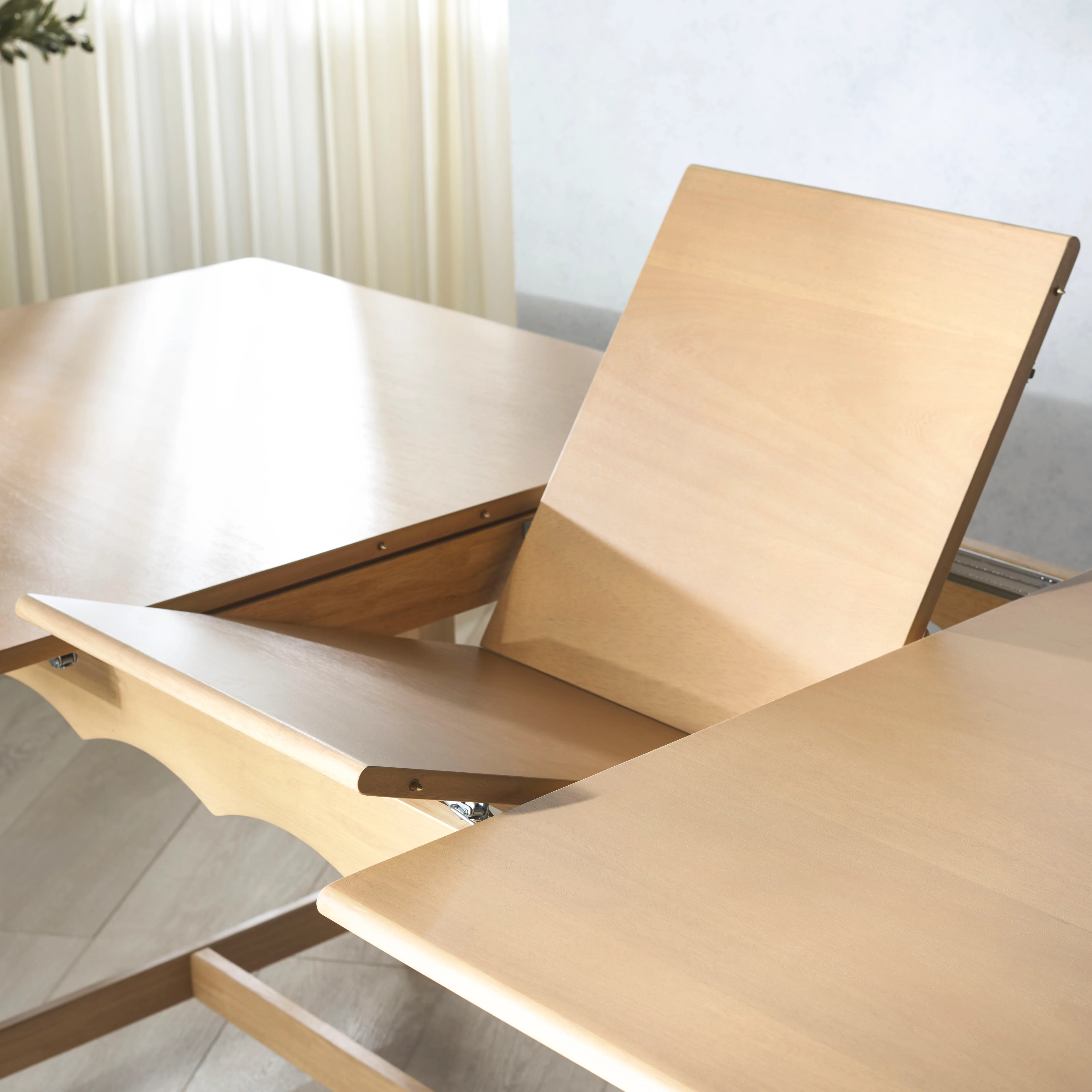 Rhylee Extendable Wood Dining Table - Image 2