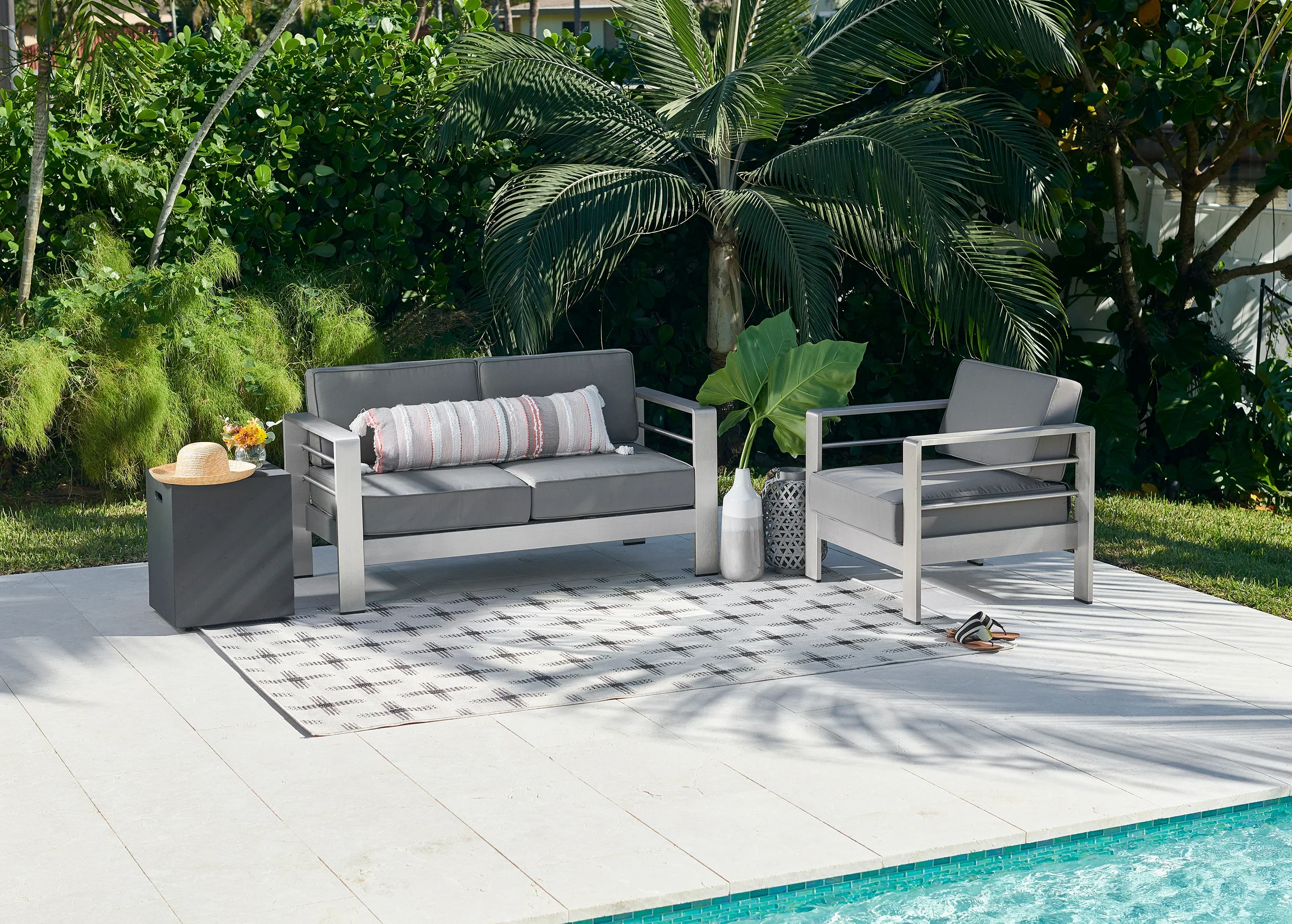 Riviera 1 Rug - Image 33