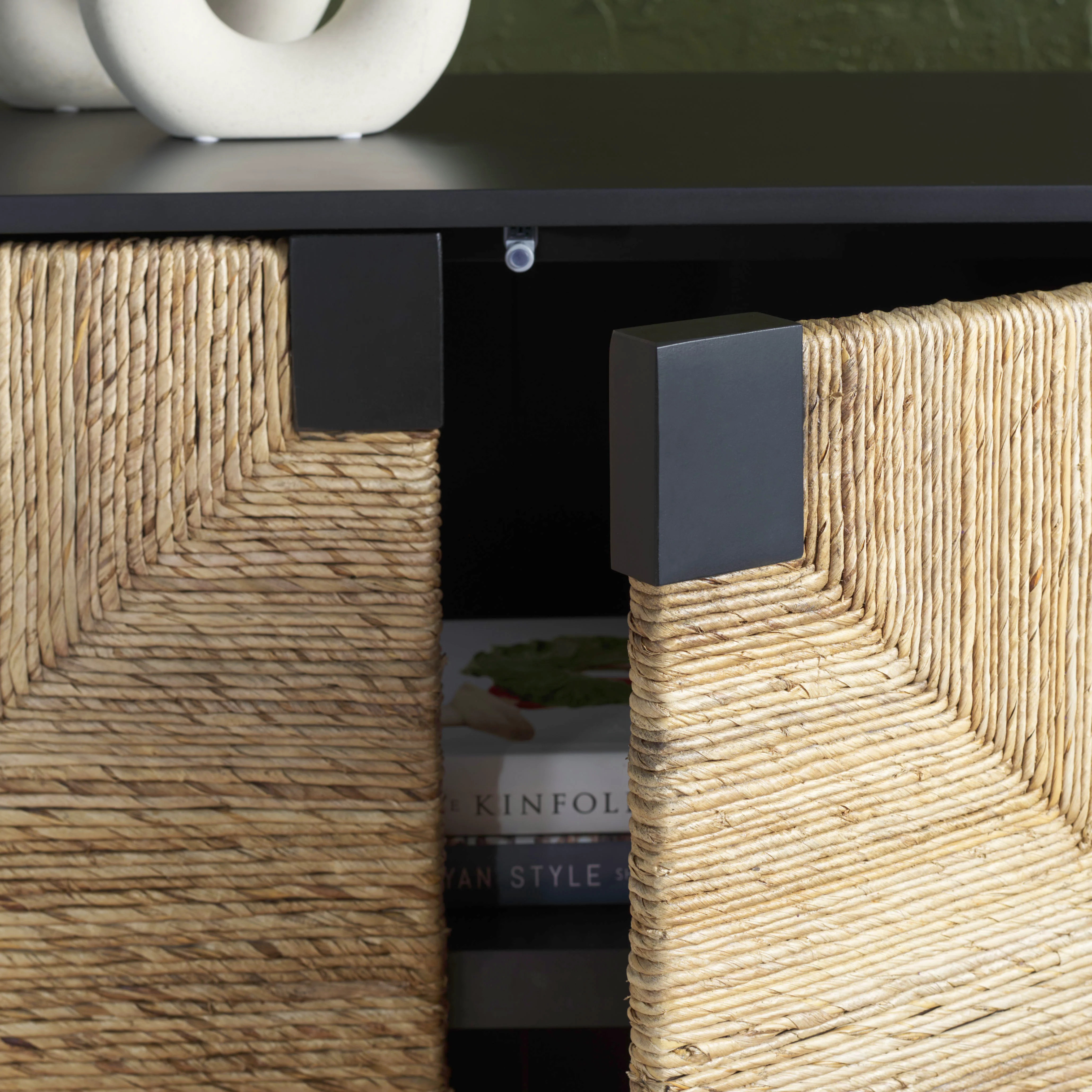 Roseanne Banana Stem Nightstand - Image 14