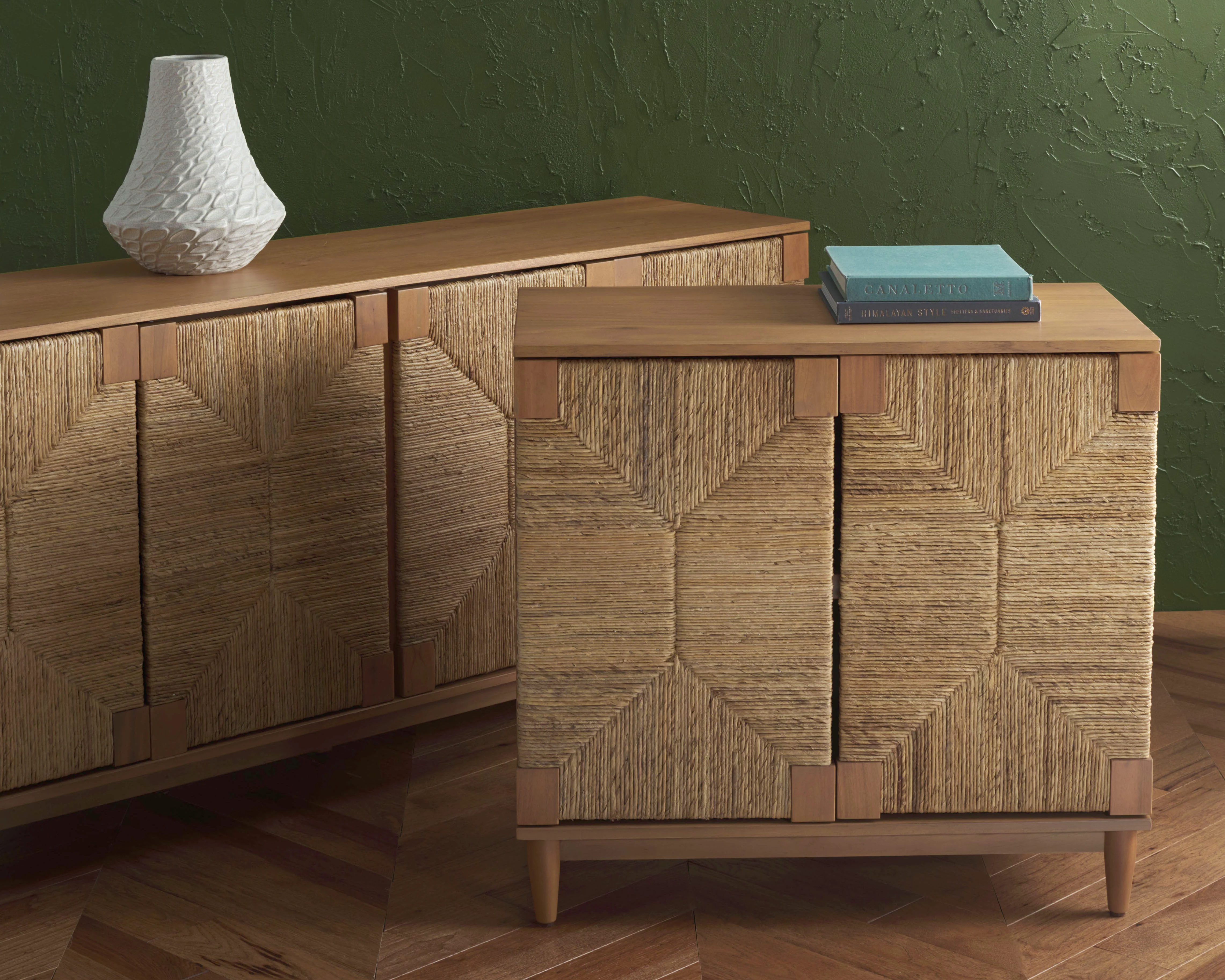 Roseanne Banana Stem Nightstand - Image 24