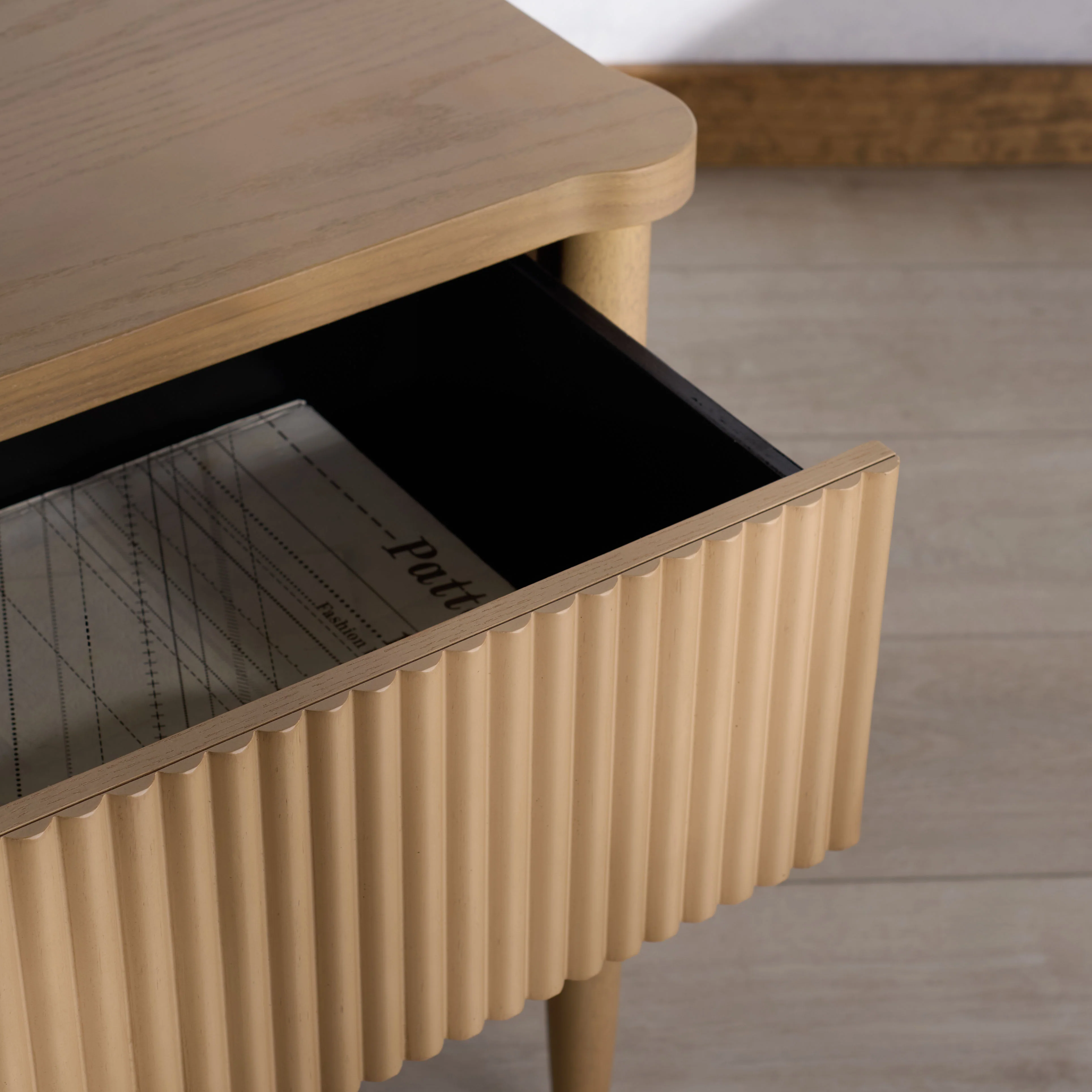 Shelbie 1 Drawer Reeded Nightstand - Image 25