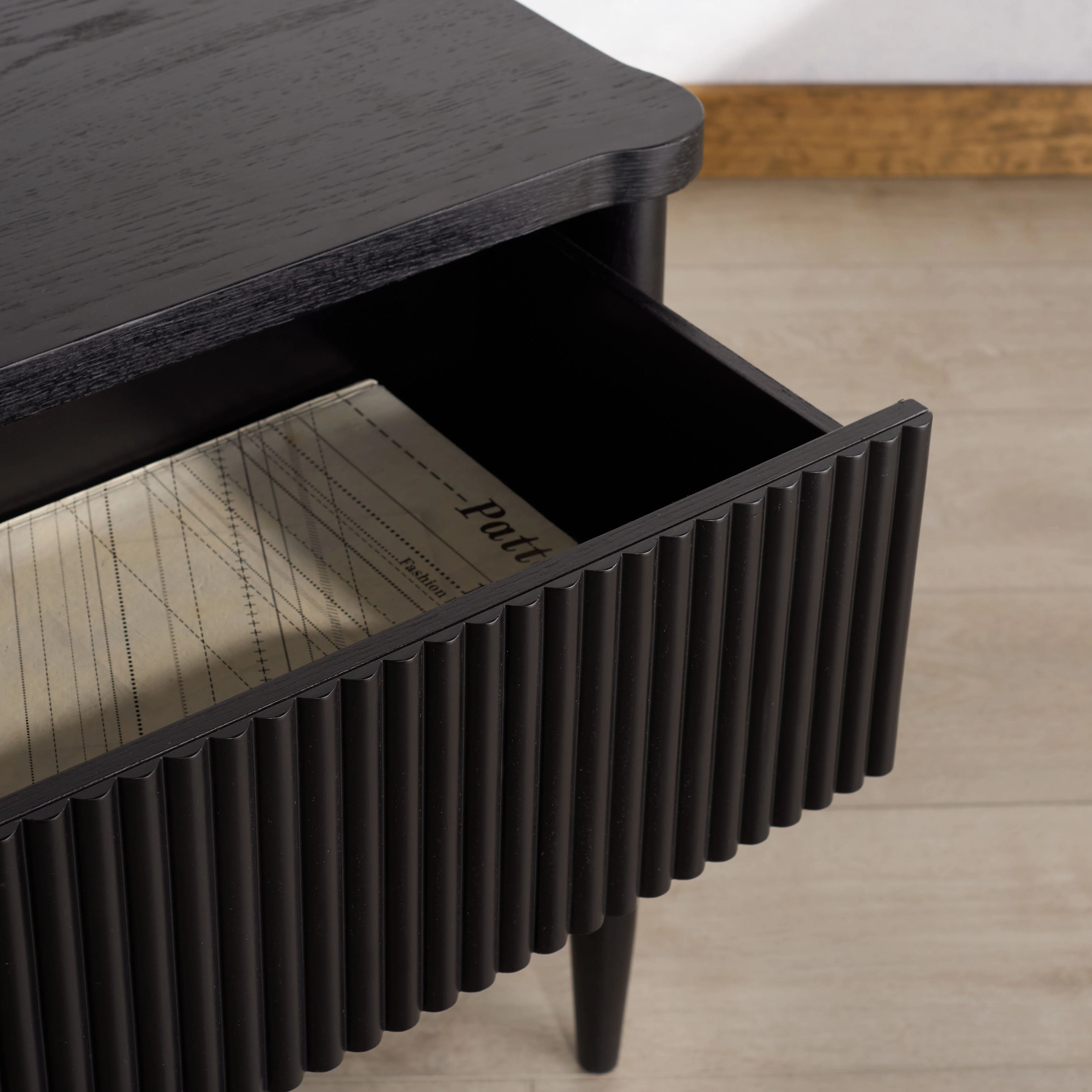 Shelbie 1 Drawer Reeded Nightstand - Image 35
