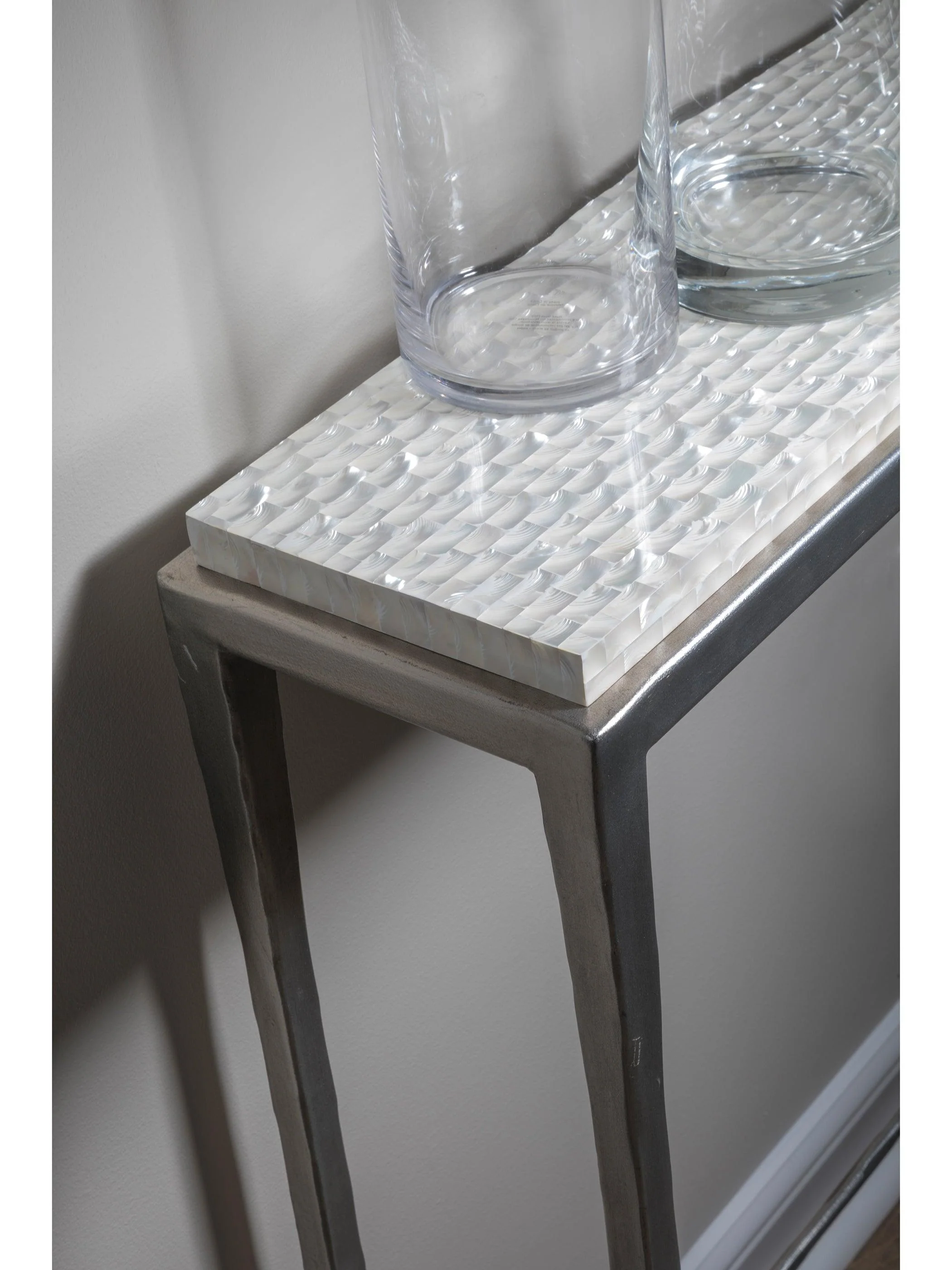 Signature Designs Brilliante Shallow Console - Image 3