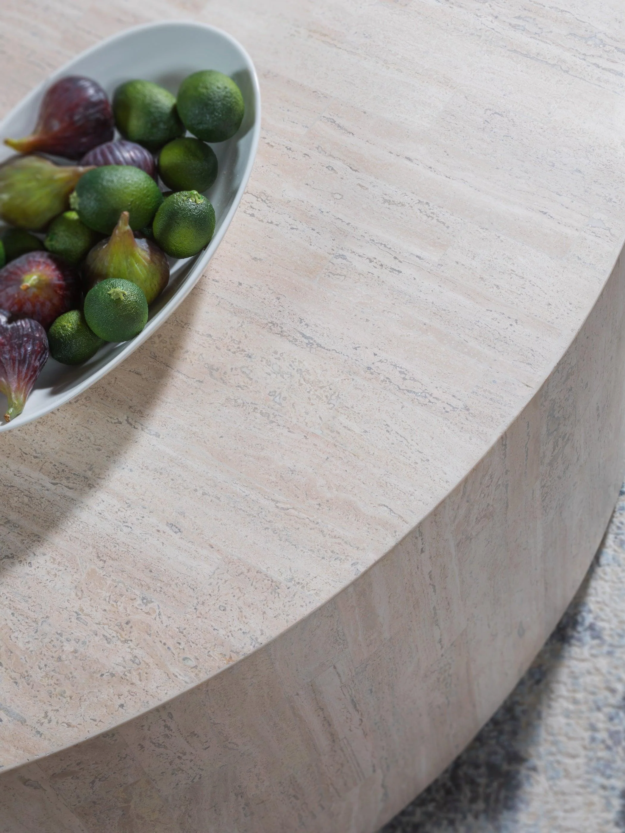 Signature Designs Cassio Round Cocktail Table - Image 3