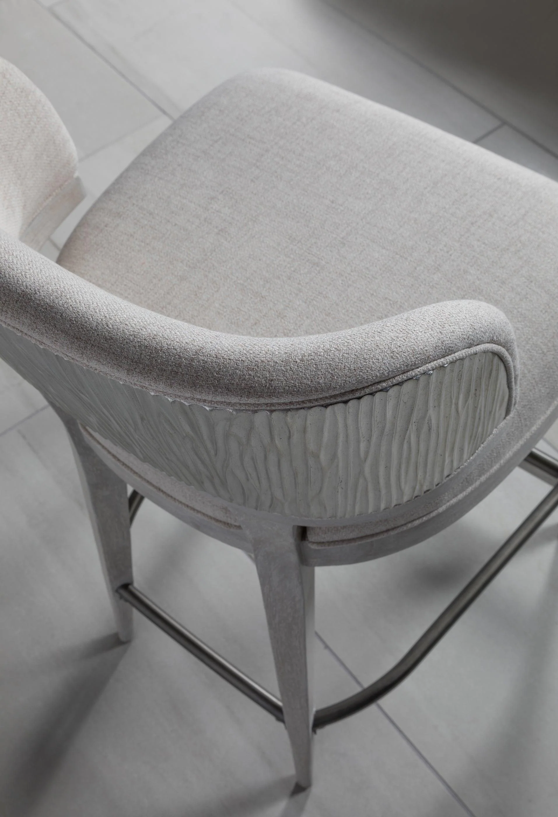 Signature Designs Olivia Counter Stool - Image 4