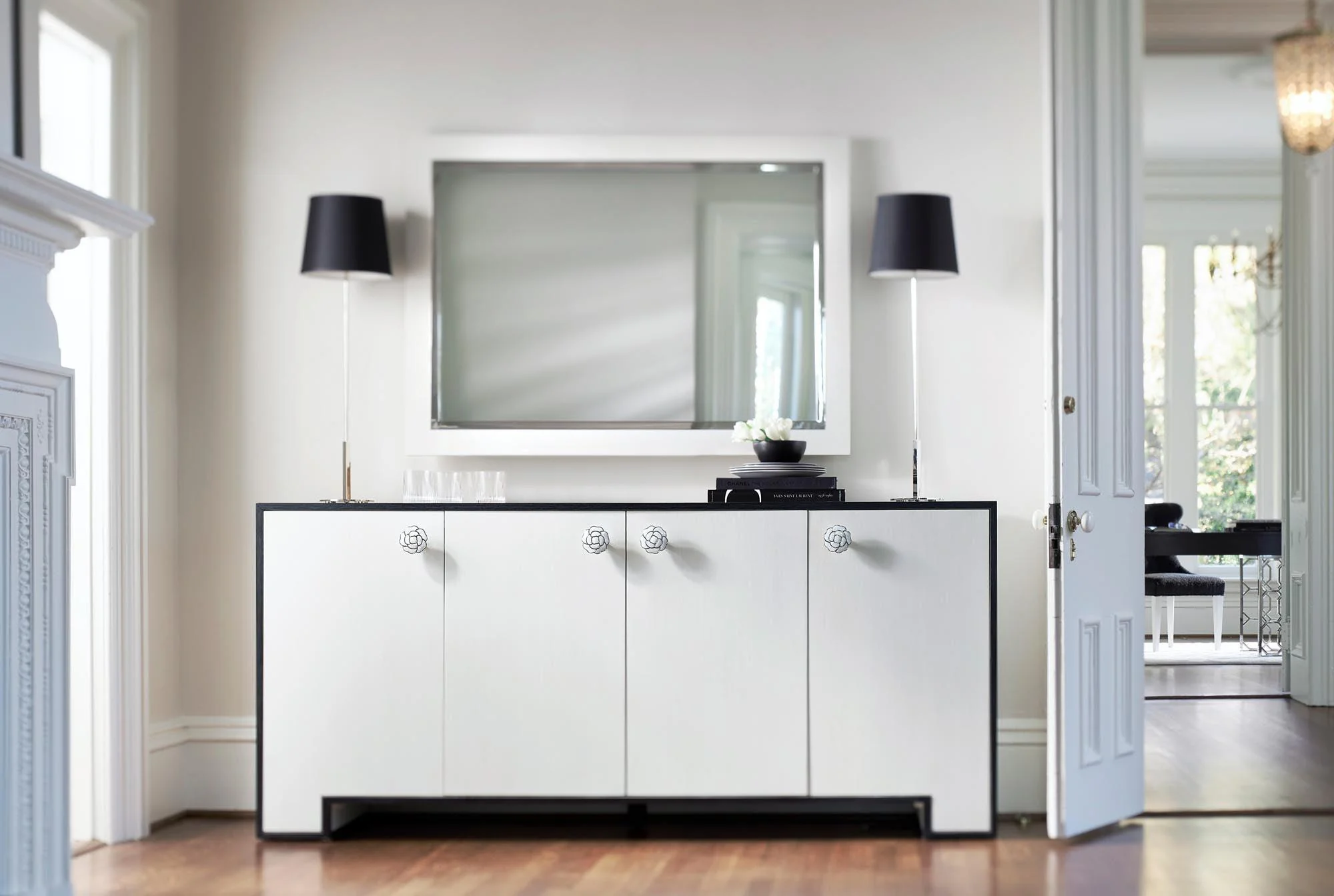 Silhouette Buffet White - Image 2