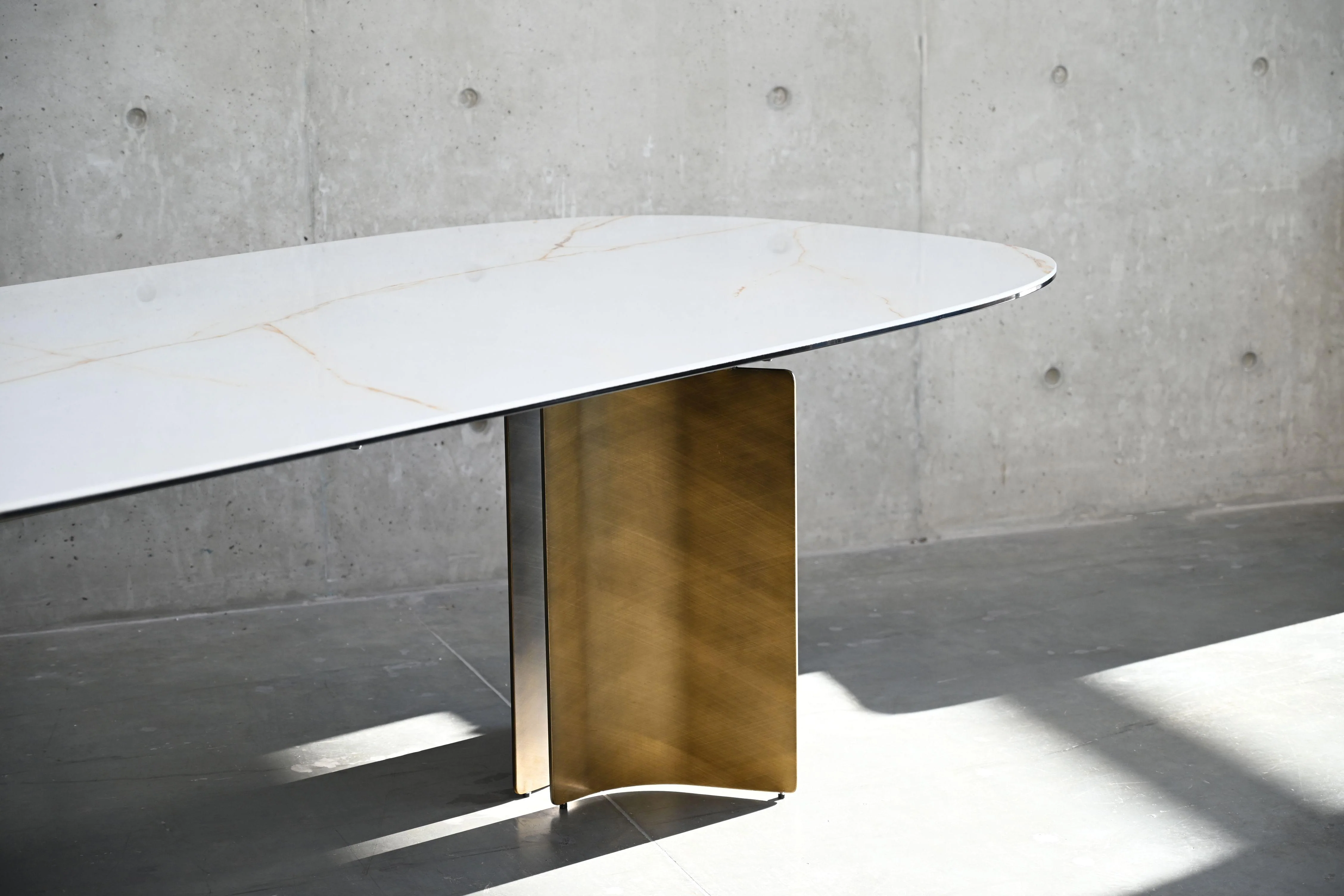 SORRENTO Dining Table Oval - Image 3