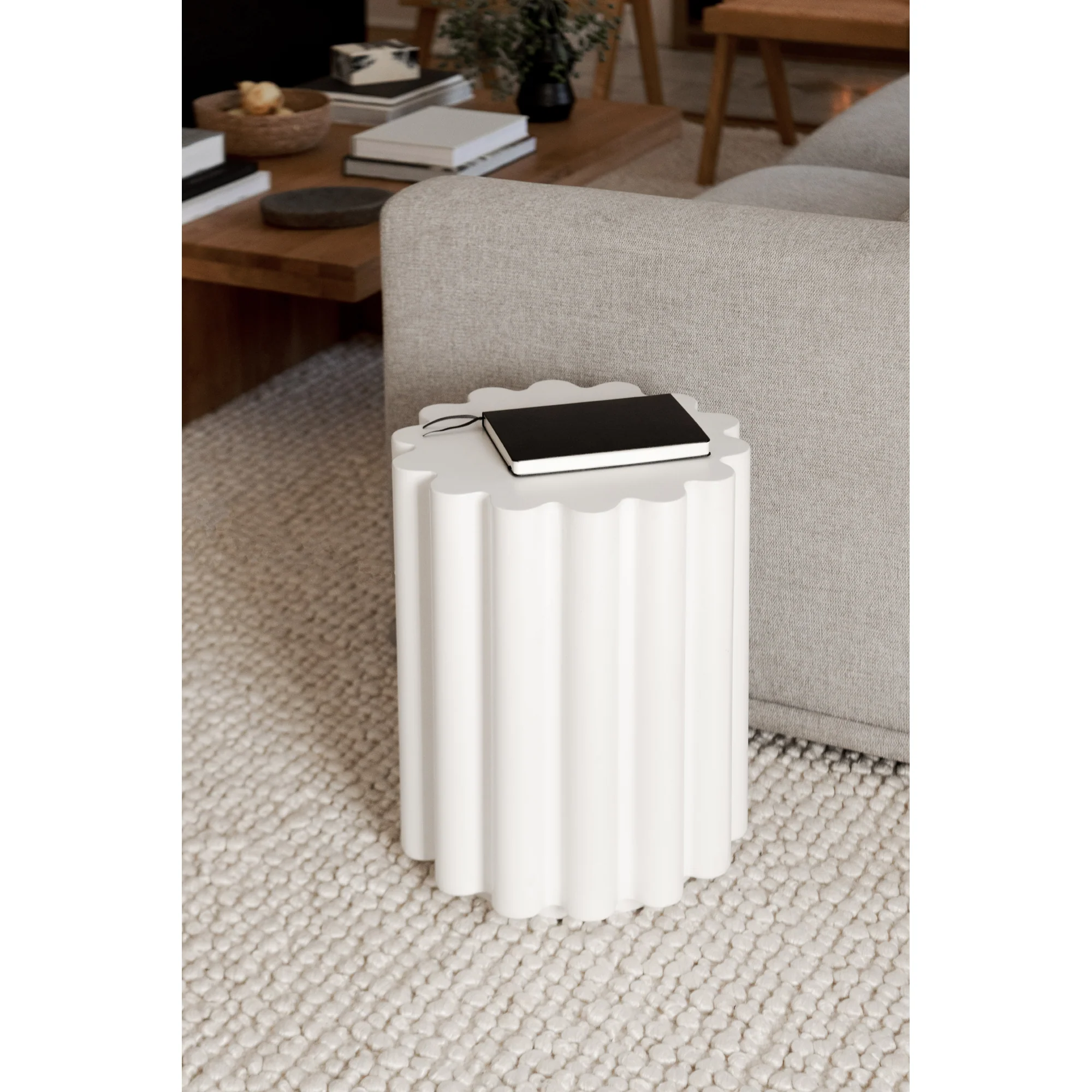 Taffy Accent Table White - Image 2