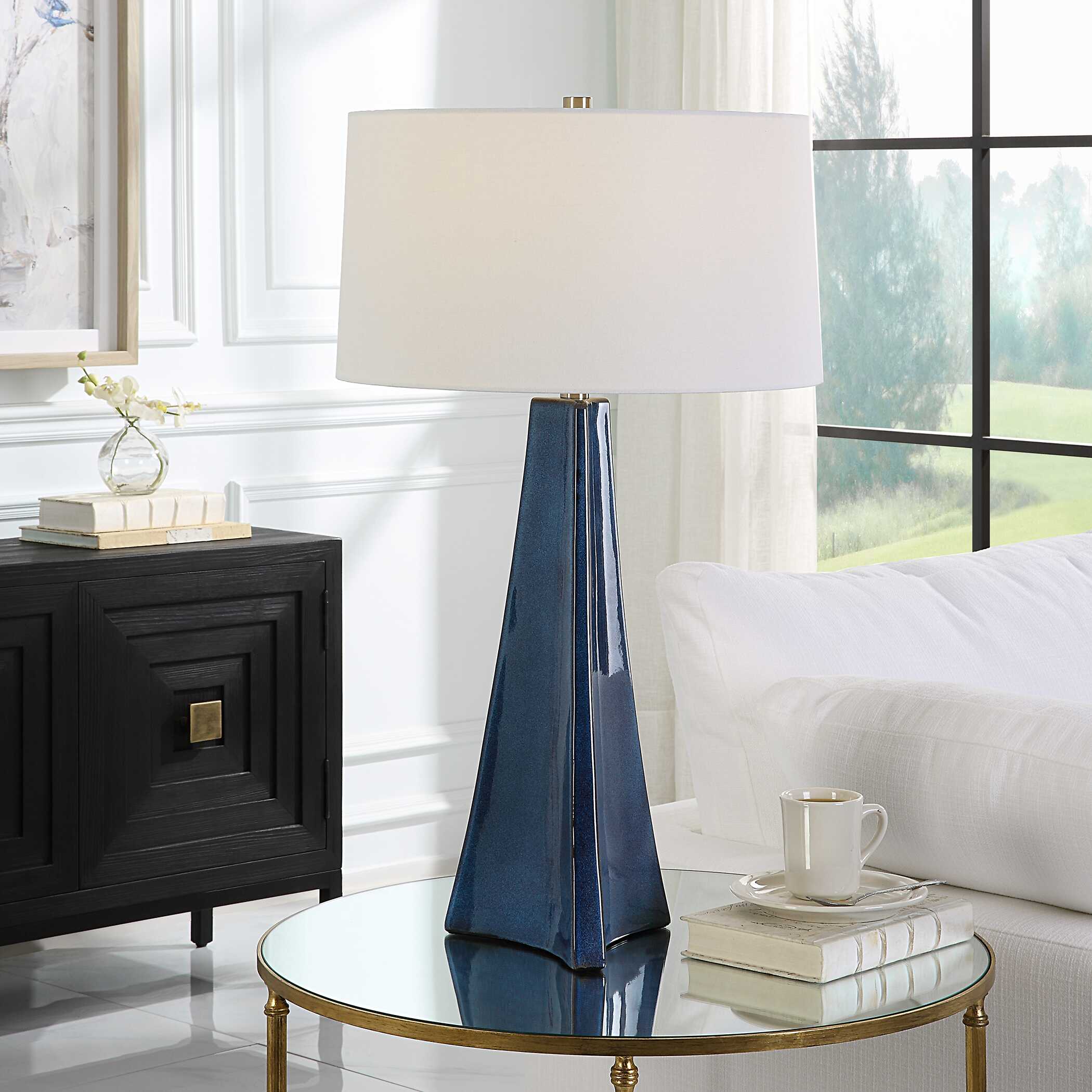 Teramo Scalloped Ceramic Table Lamp - Image 2