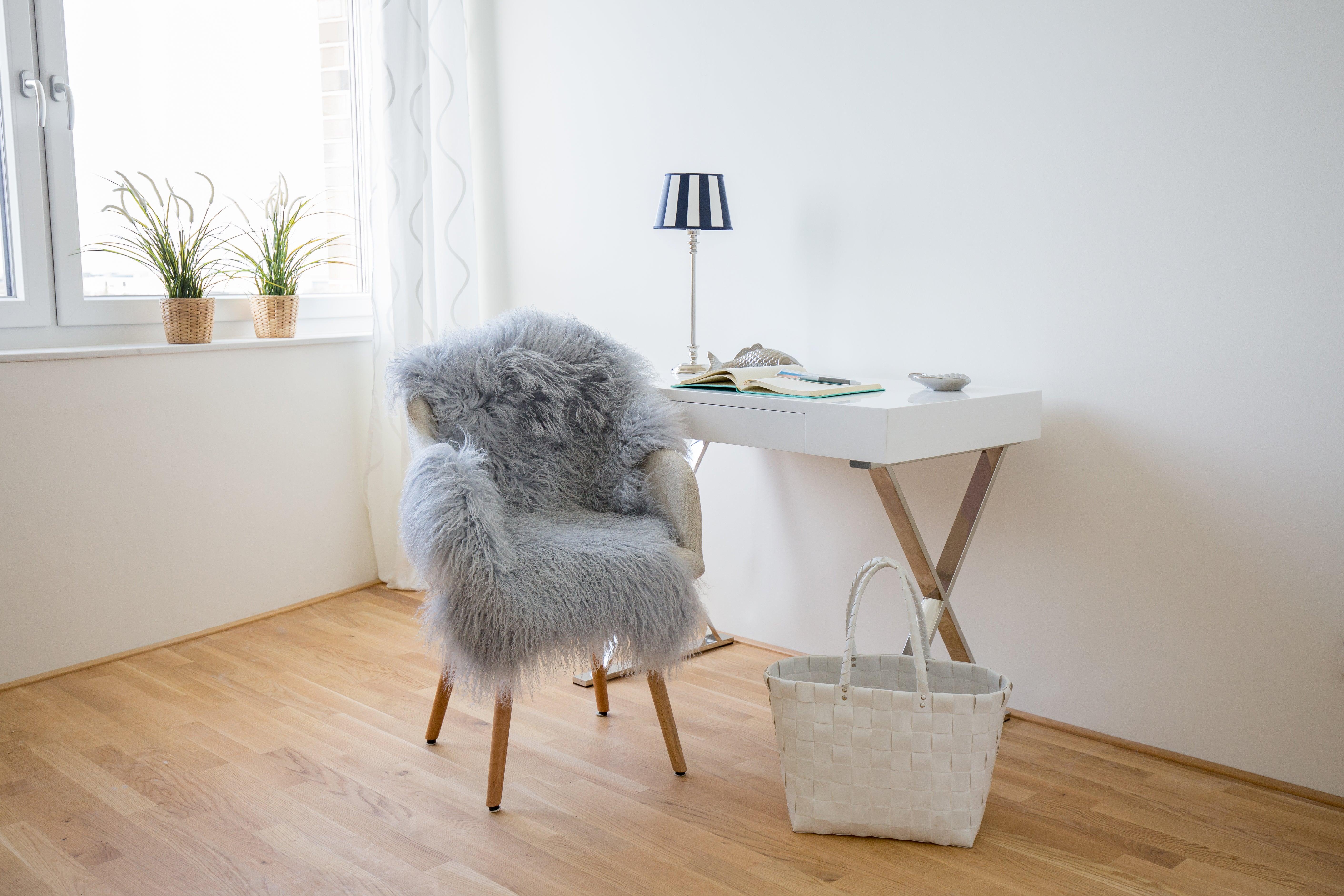 Tibetan Long Wool Sheepskin Single Pelt - Image 6