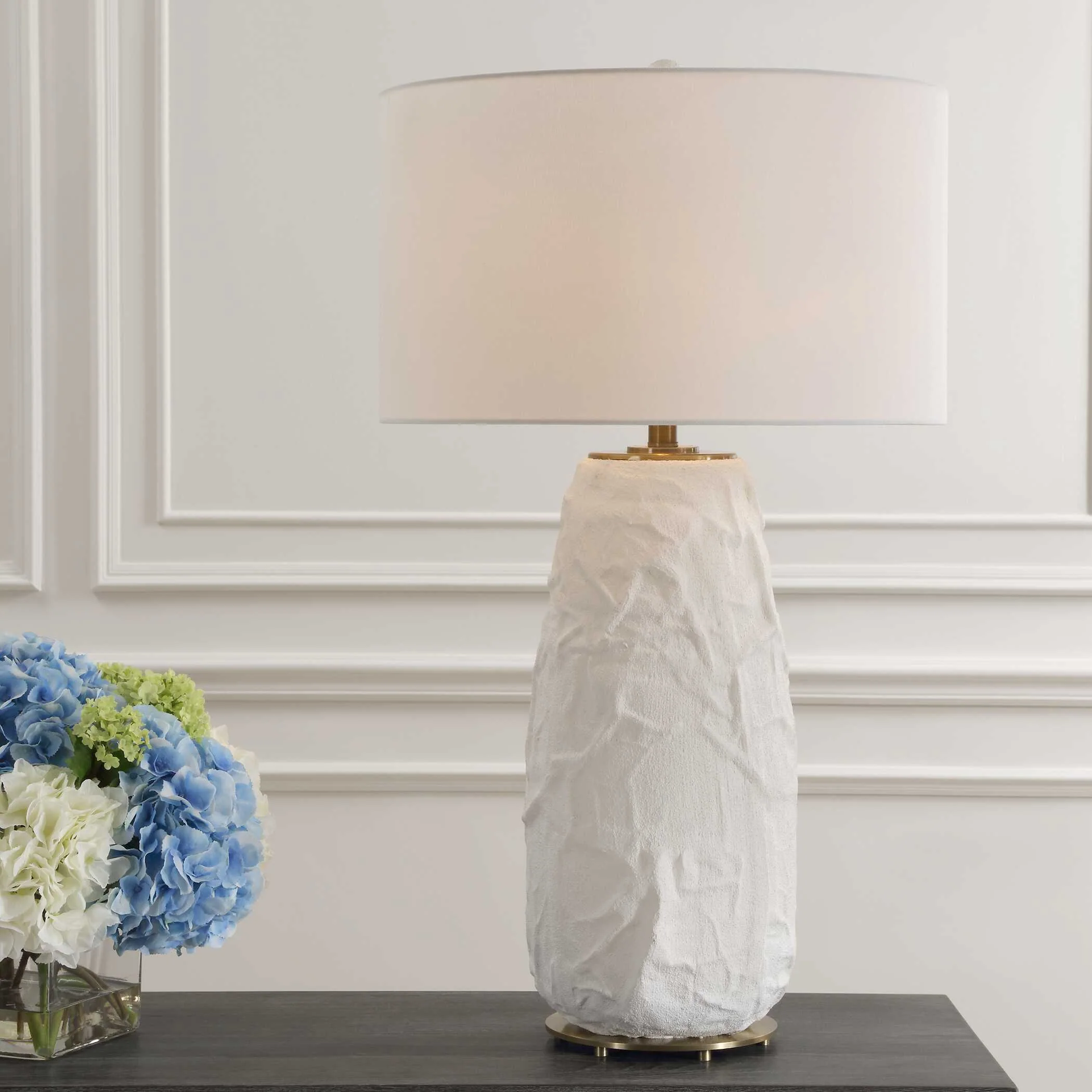Vida White Table Lamp - Image 2