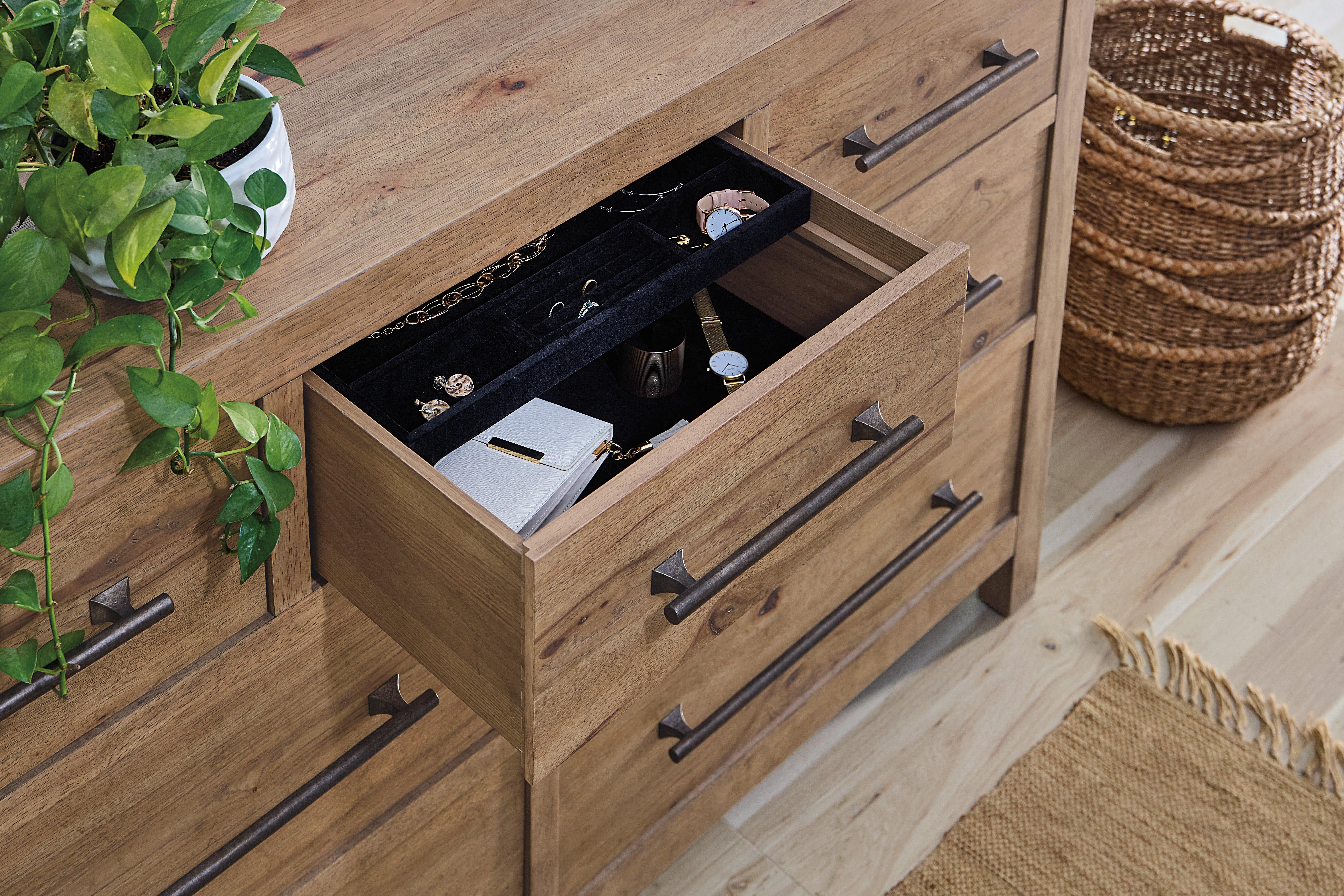 Vineyard Row Seven-Drawer Dresser - Image 5