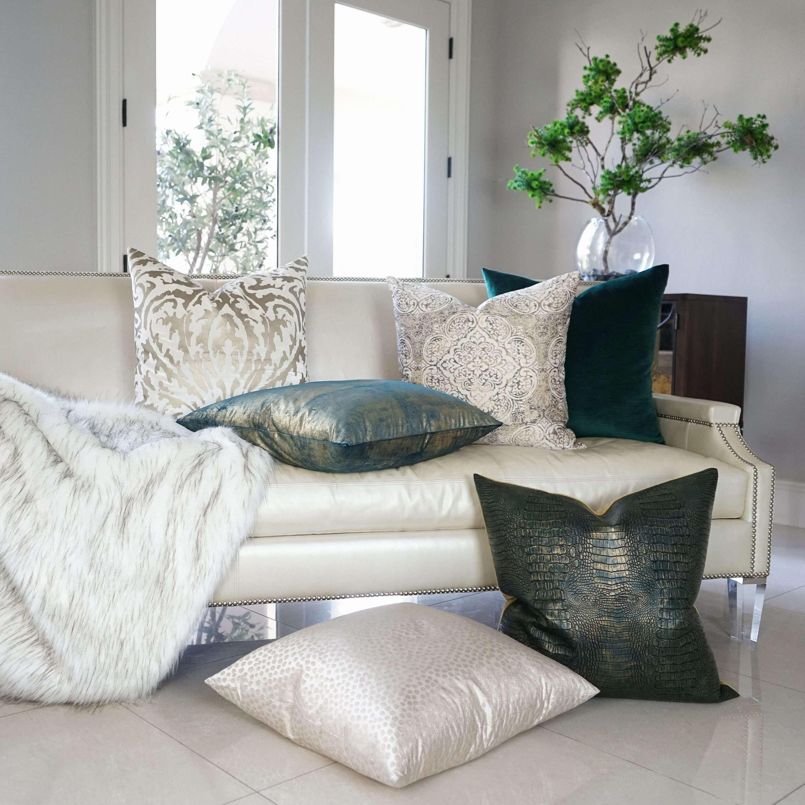 Vogue Pillow - Image 4