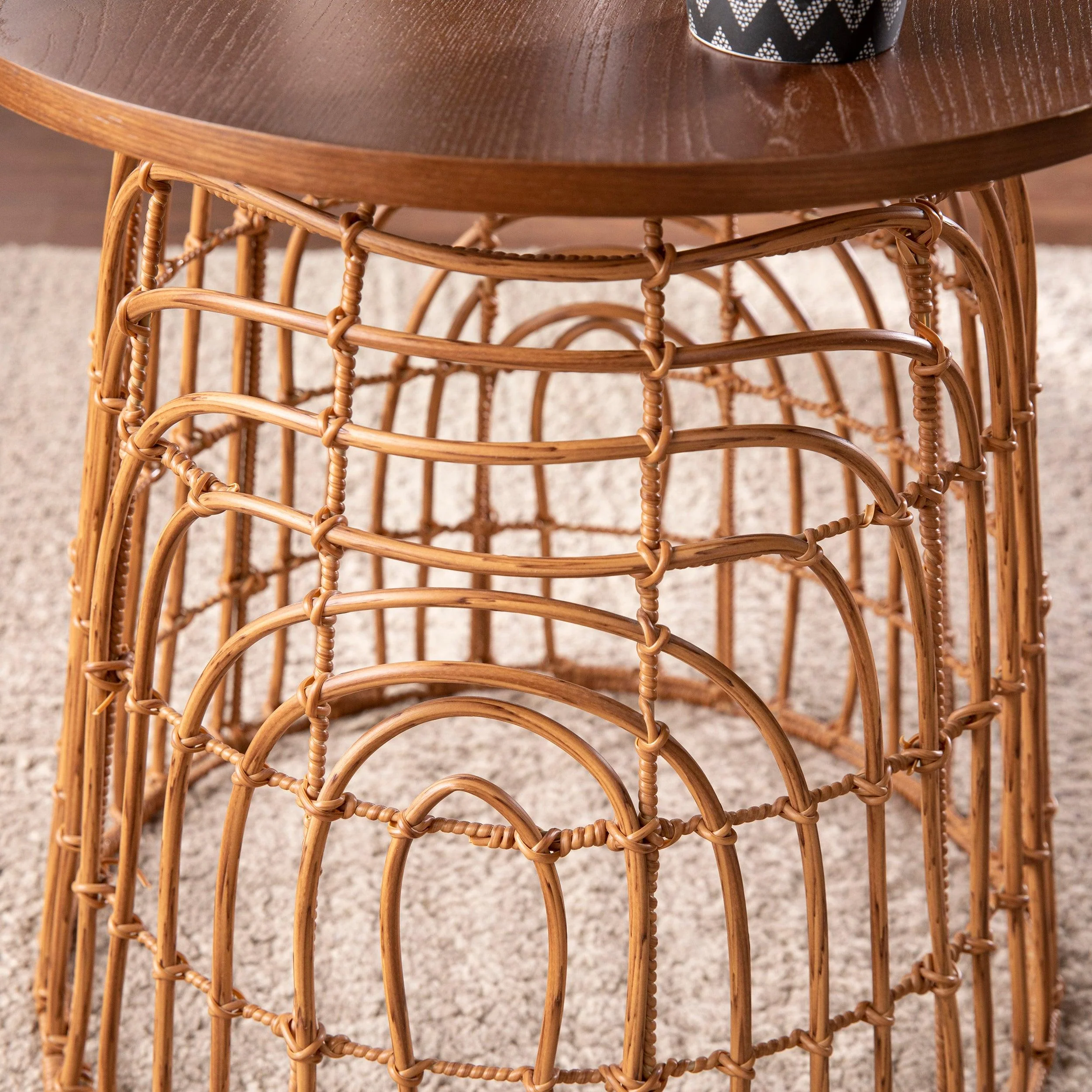 Weaverdon Round Accent Table - Image 4