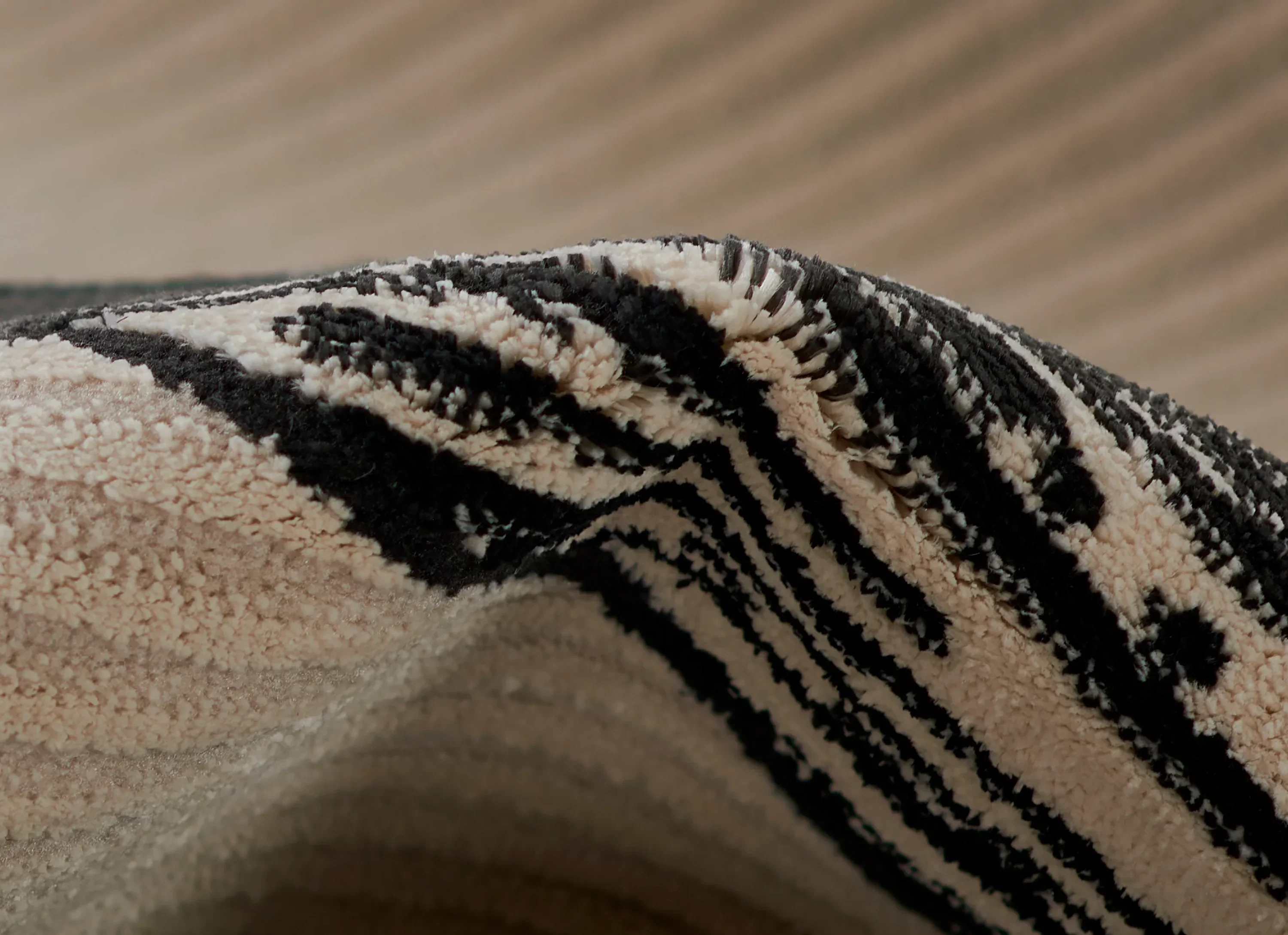 Xander Rug - Image 4