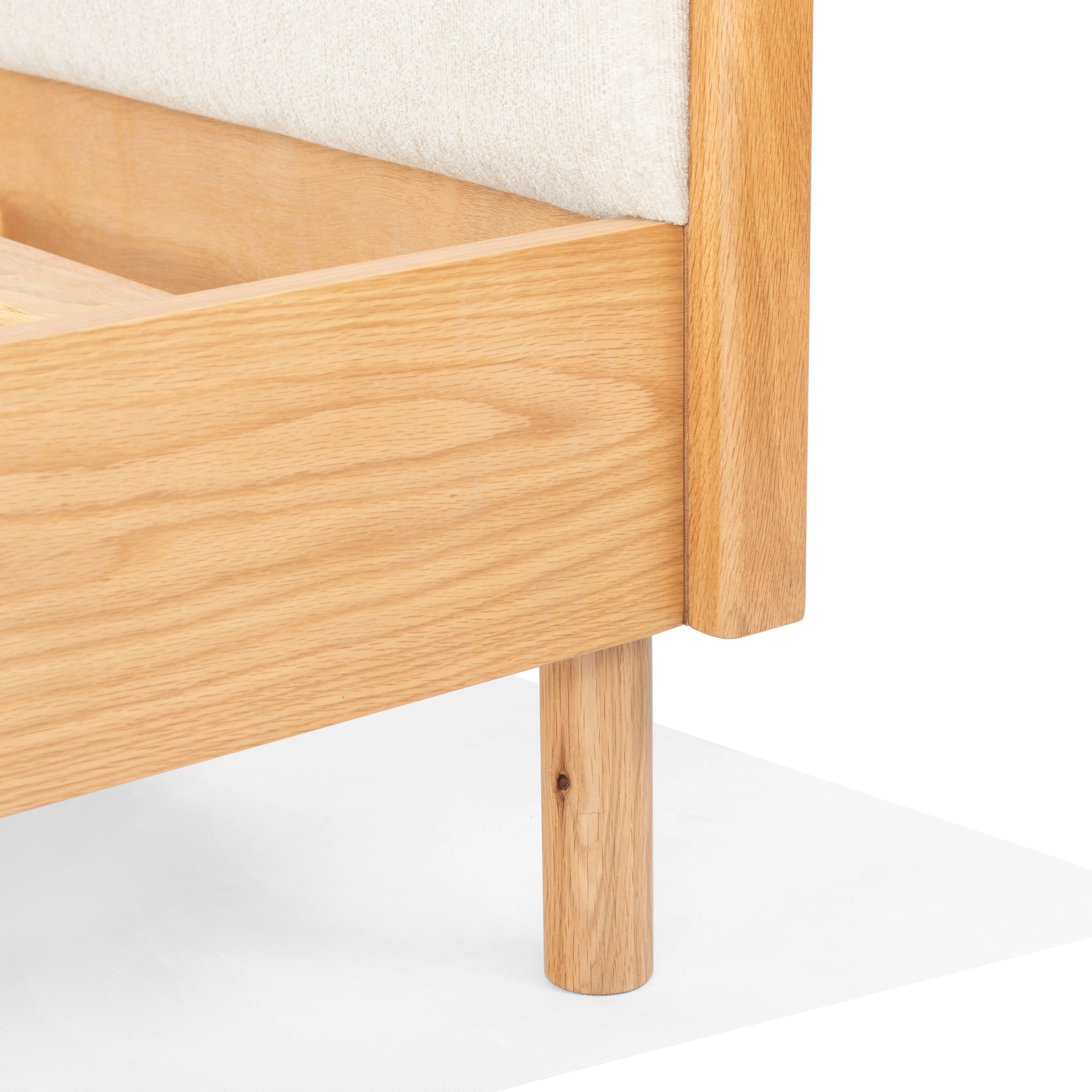 Yohan Wood Frame Queen Bed - Image 4